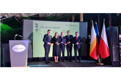 Marszałek Łukasz Smółka, wiceprzewodniczący sejmiku Wojciech Skruch, radny wojewódzki Piotr Dziurdzia, Prezes LGD Marcin Bulanda, Dyrektor Biura Anna Olszewska